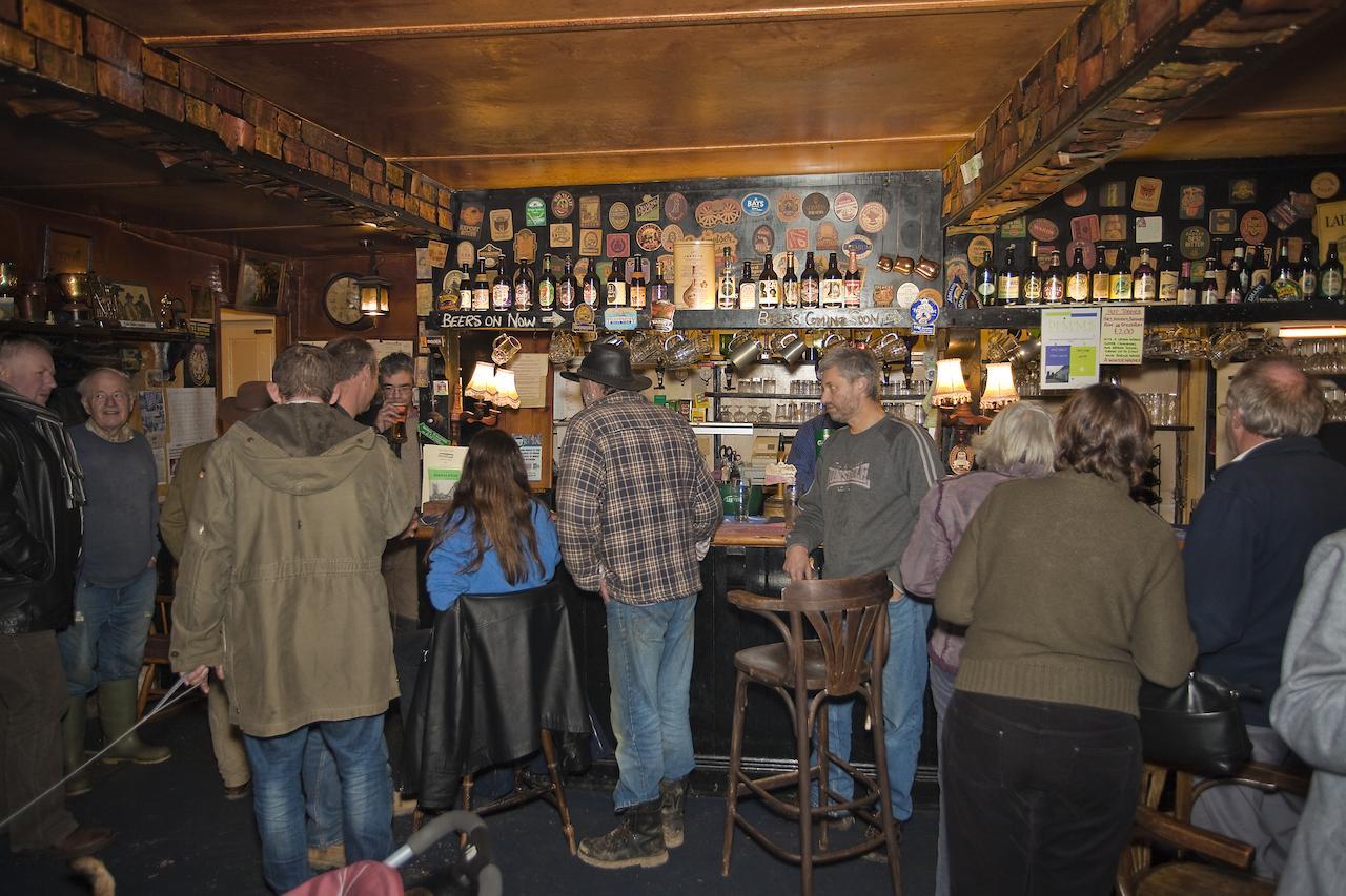 Duke Of York Hotel Dolton Bagian luar foto