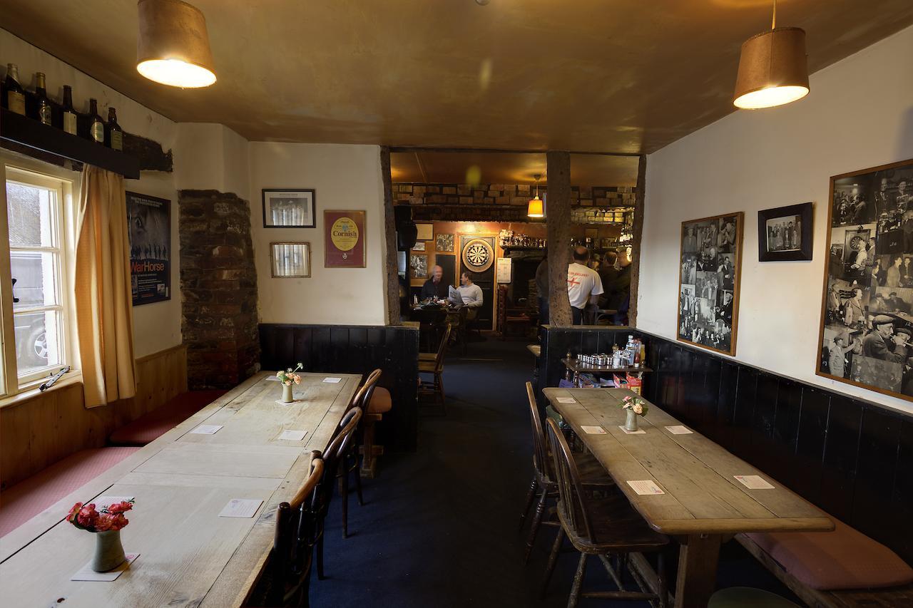 Duke Of York Hotel Dolton Bagian luar foto